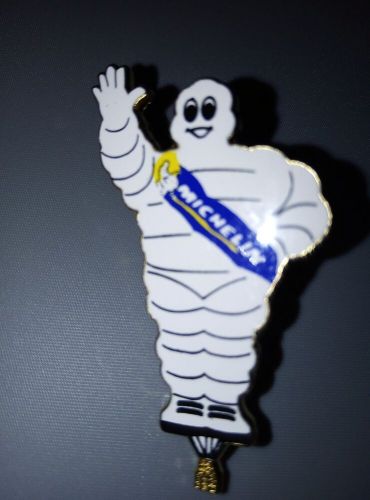 MICHELIN MAN BIBENDUN Lapel Badge