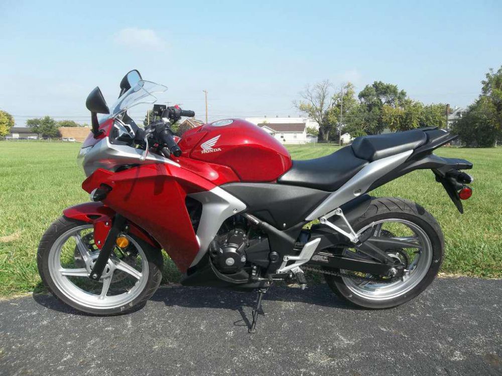 Хонда CBR 250 R 2011