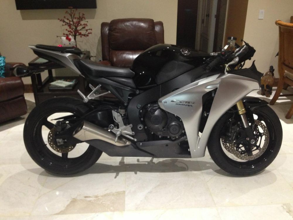 2008 Honda Cbr 1000RR Sportbike 