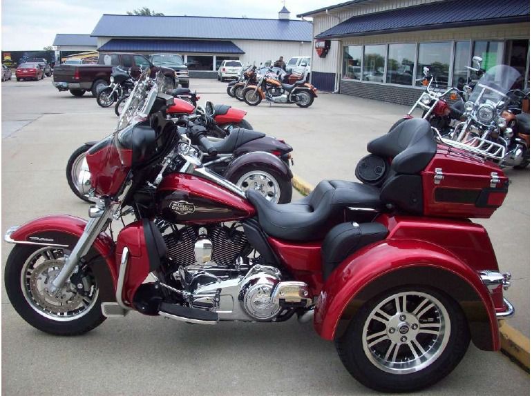 2012 harley-davidson flhtcutg tri glide ultra classic 