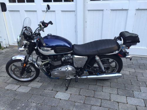 2012 triumph bonneville