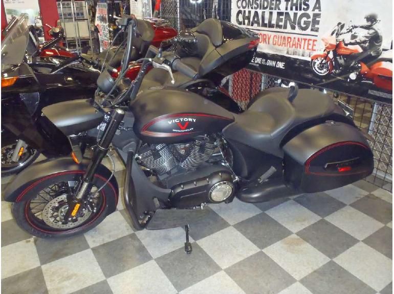 2013 victory hard-ball  touring 