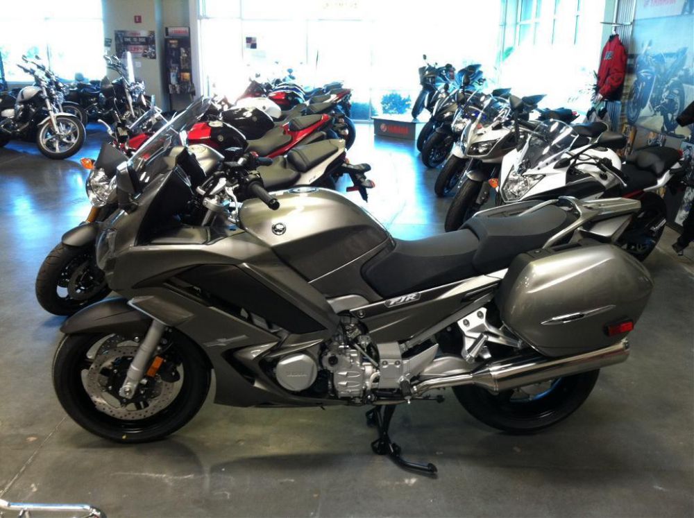 2013 yamaha fjr1300a  sportbike 