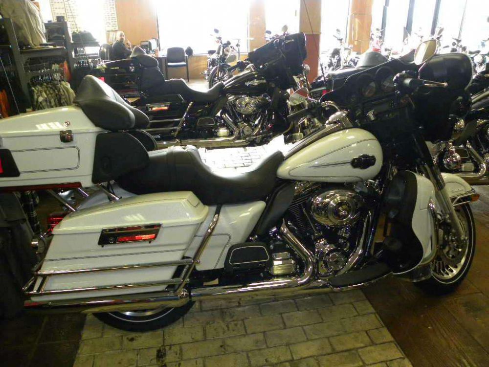 2013 harley-davidson flhtcu ultra classic electra glide  touring 