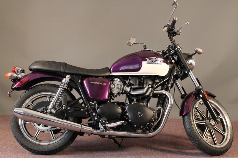 2013 triumph bonneville  standard 