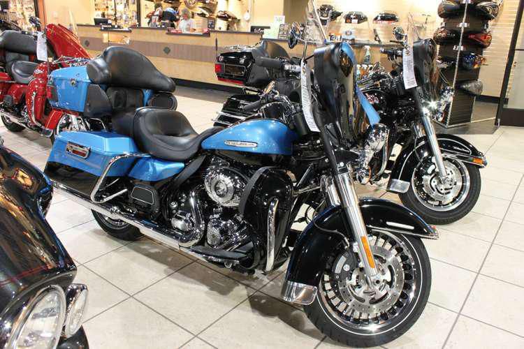 2011 harley-davidson flhtk electra glide ultra limited  touring 