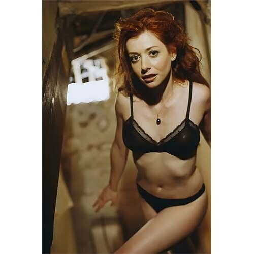 Alyson Hannigan Sexy Hot Photo 4x6