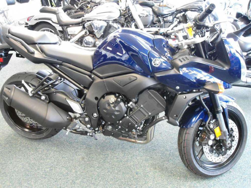 2013 yamaha fz1  sportbike 