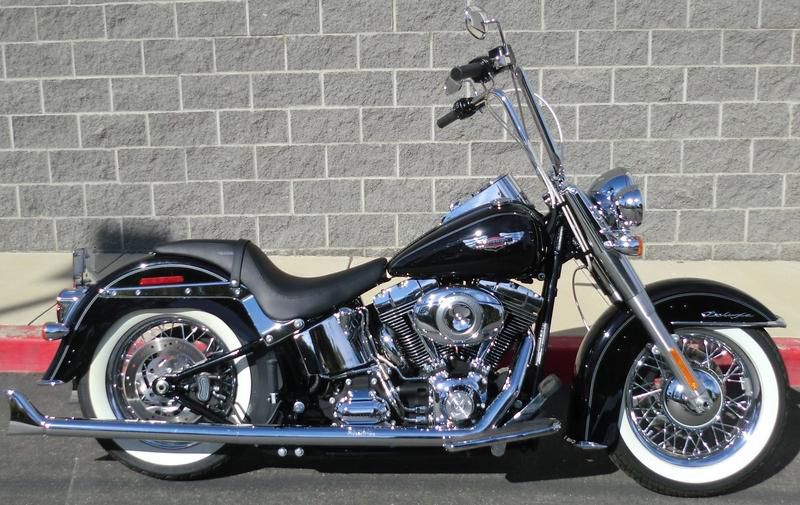 2011 Harley-Davidson FLSTN - Softail Deluxe Cruiser 