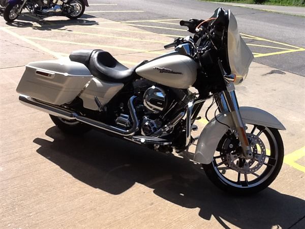 2014 harley-davidson flhxs street glide special