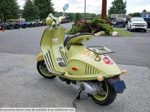 2023 Vespa 946 10 Anniversario 150 150