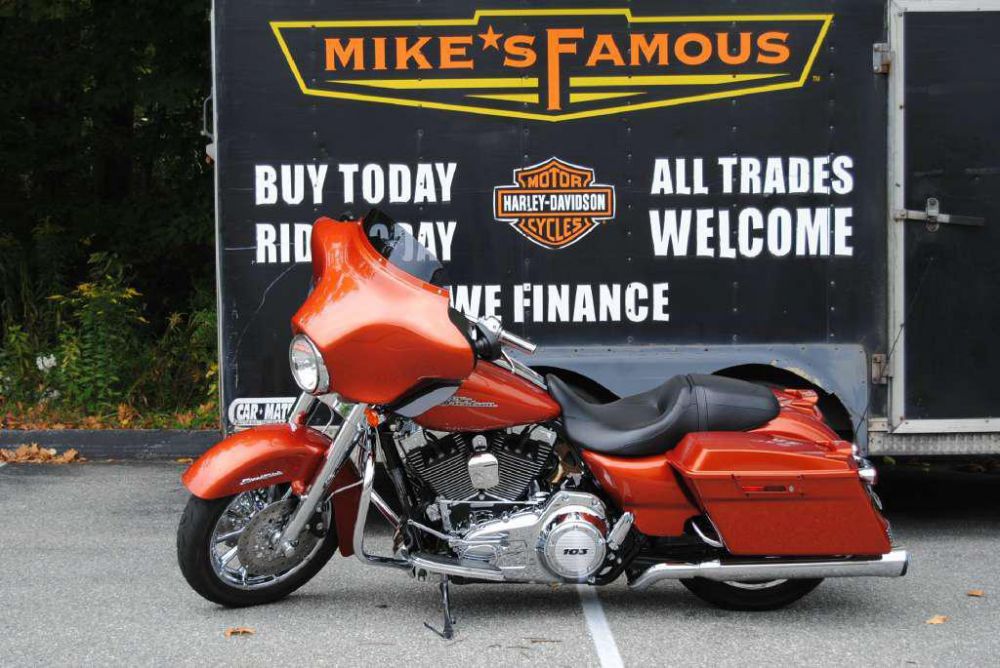 2011 harley-davidson flhx street glide  touring 