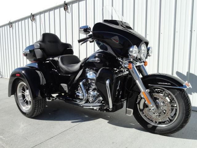 2014 harley tri glide trike flhtcutg black 58 miles pre-owned all trades welcome