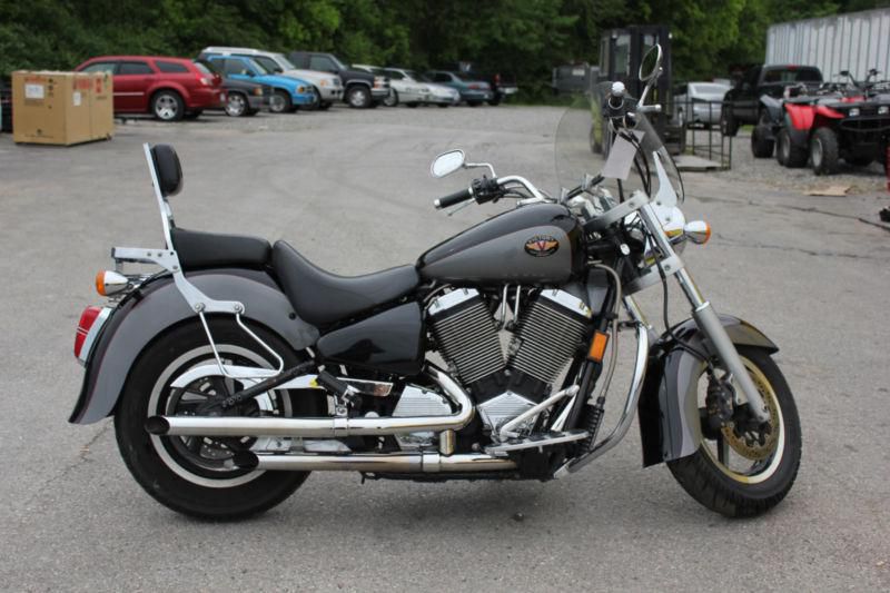 Victory Touring Cruiser 2003