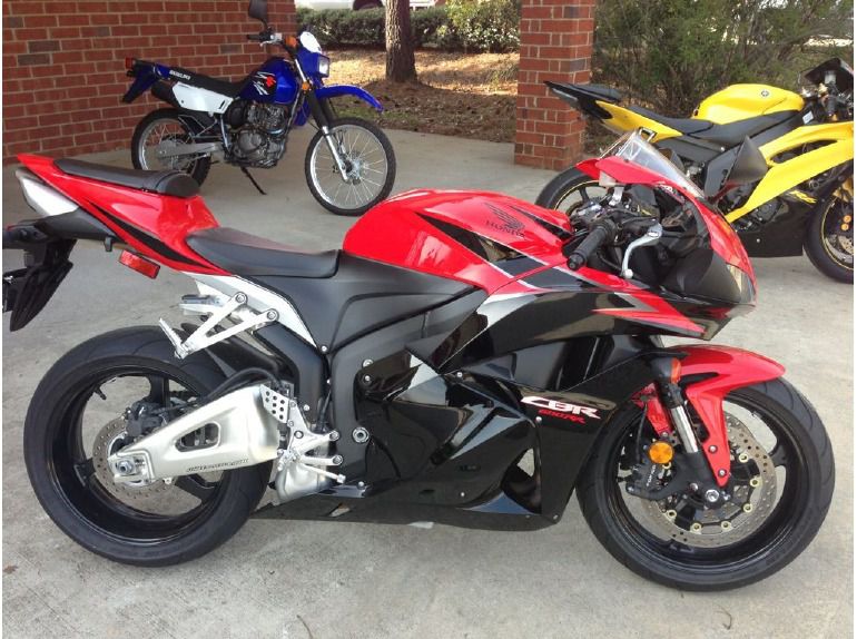 2011 honda cbr600rr 