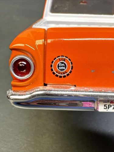 E1 RARE Motor Max American Classics 1960 Ford Ranchero 1:24 Diecast Orange CT11