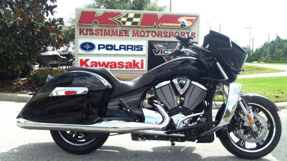 2011 victory cross country  touring 