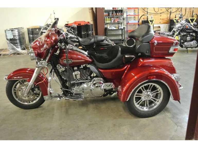 2009 Harley-Davidson FLHTCUTG Tri Glide Ultra for sale on 2040-motos