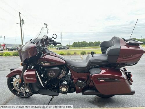 2024 Indian Motorcycle Roadmaster Dark Horse with PowerBand Audio Package