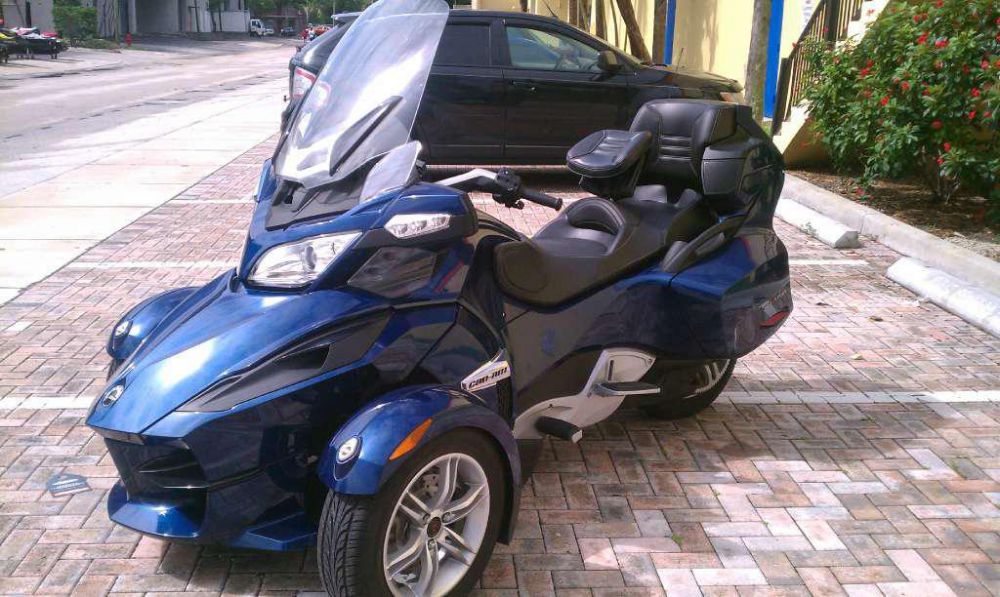 2010 can-am spyder rt-s se5  touring 