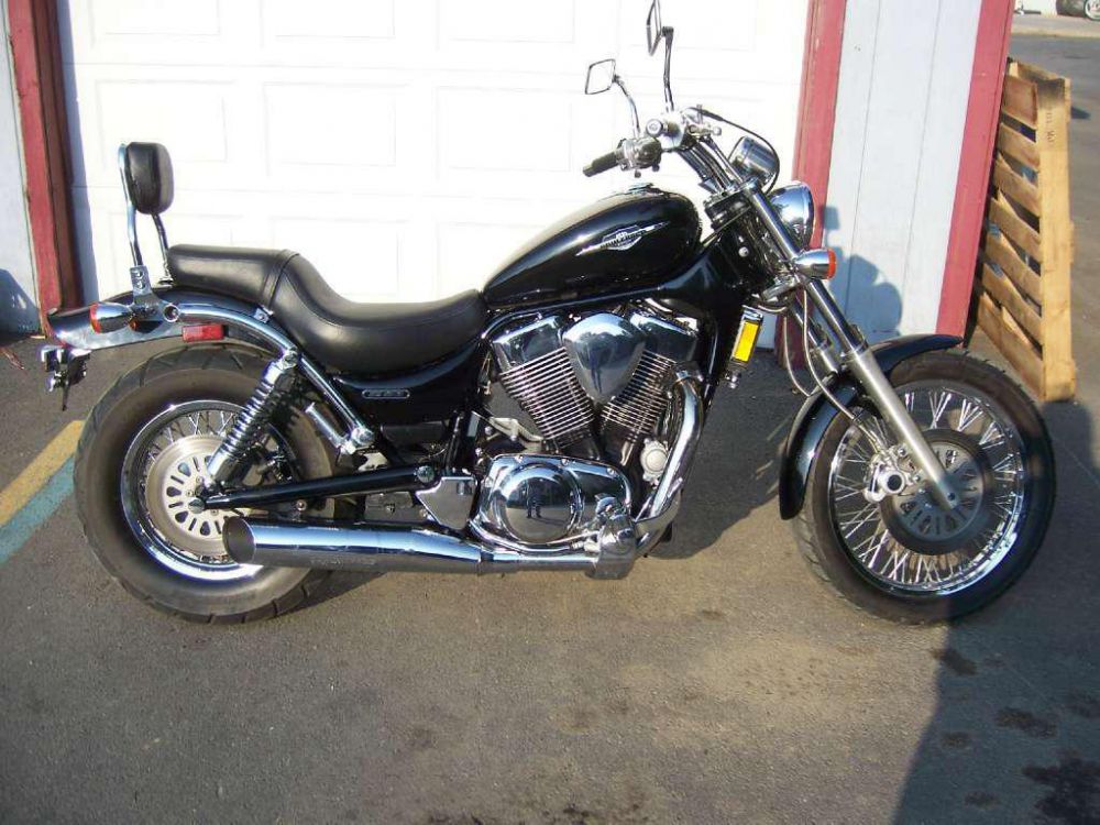 2005 suzuki boulevard s83  cruiser 