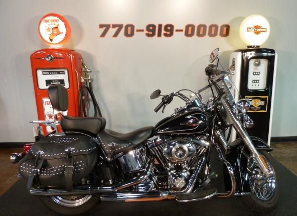 2009 Harley-Davidson FLSTC - Softail Heritage Softail Classic Cruiser 