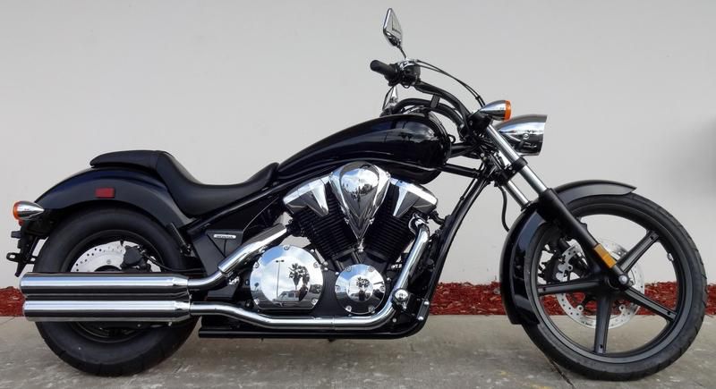 2013 honda 1300 custom line sabre  cruiser 