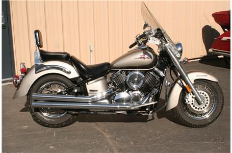 2002 yamaha 1100 v-star classic  cruiser 