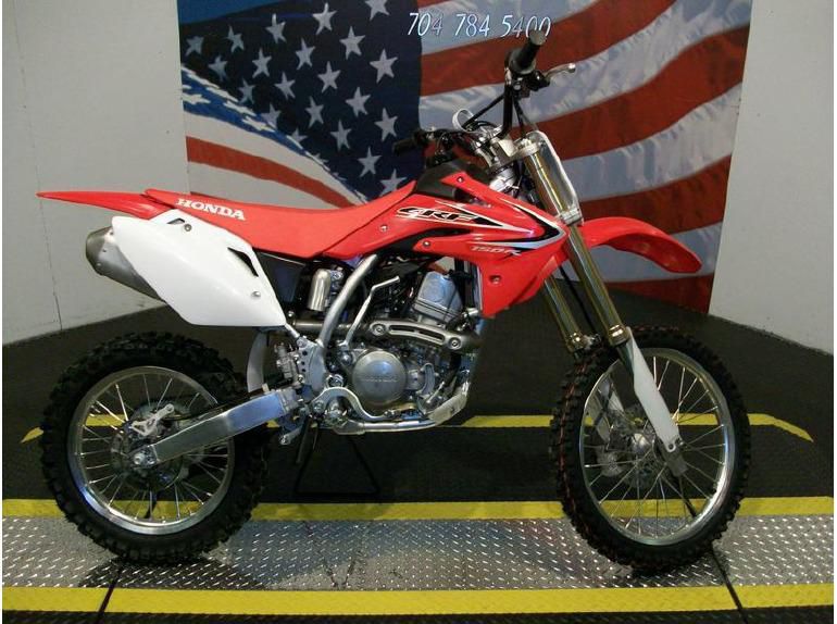 2013 honda crf150r expert  dirt bike 