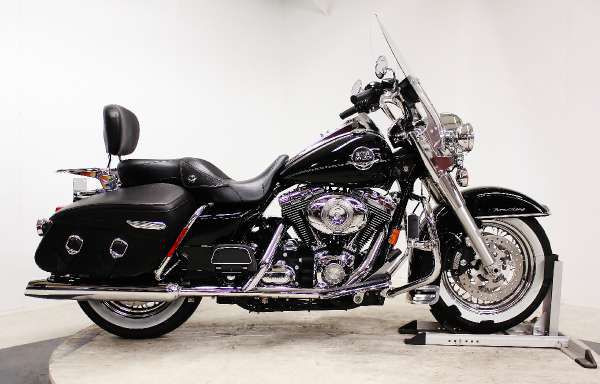 2008 Harley-Davidson FLHRC Road King Classic