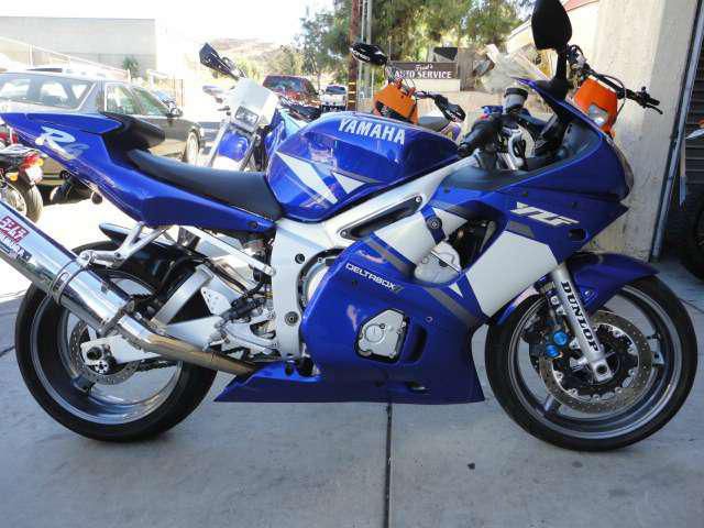 2001 yamaha yzf-r6  sportbike 