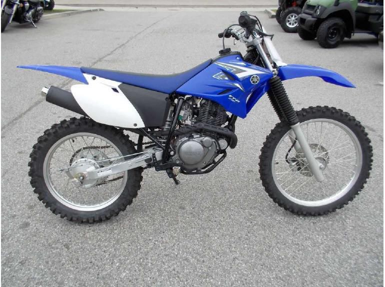 2011 yamaha tt-r230  dirt bike 