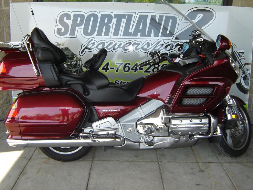 2005 honda gold wing 1800  touring 