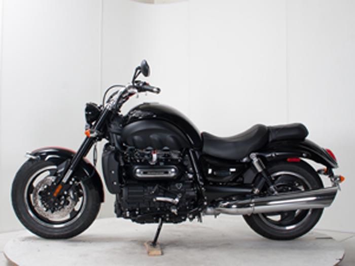 2013 triumph rocket iii roadster   