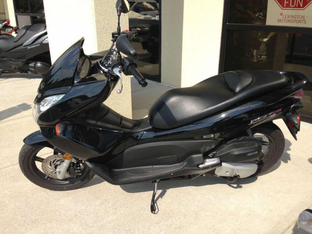 2013 honda pcx150  scooter 