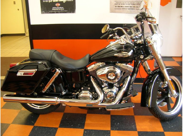 2013 Harley-Davidson FLD - Dyna Switchback 