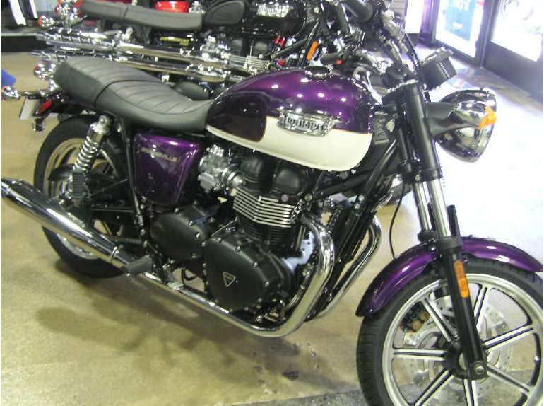 2013 triumph bonneville - imperial purple / fusion white 