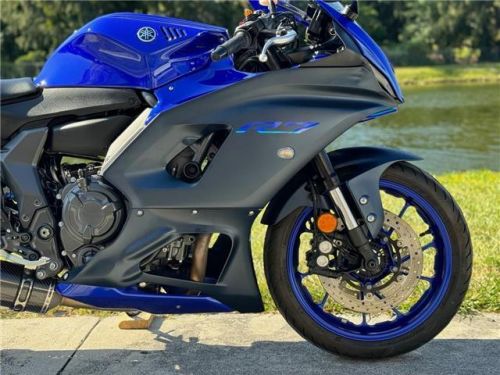 2023 yamaha yzf-r7