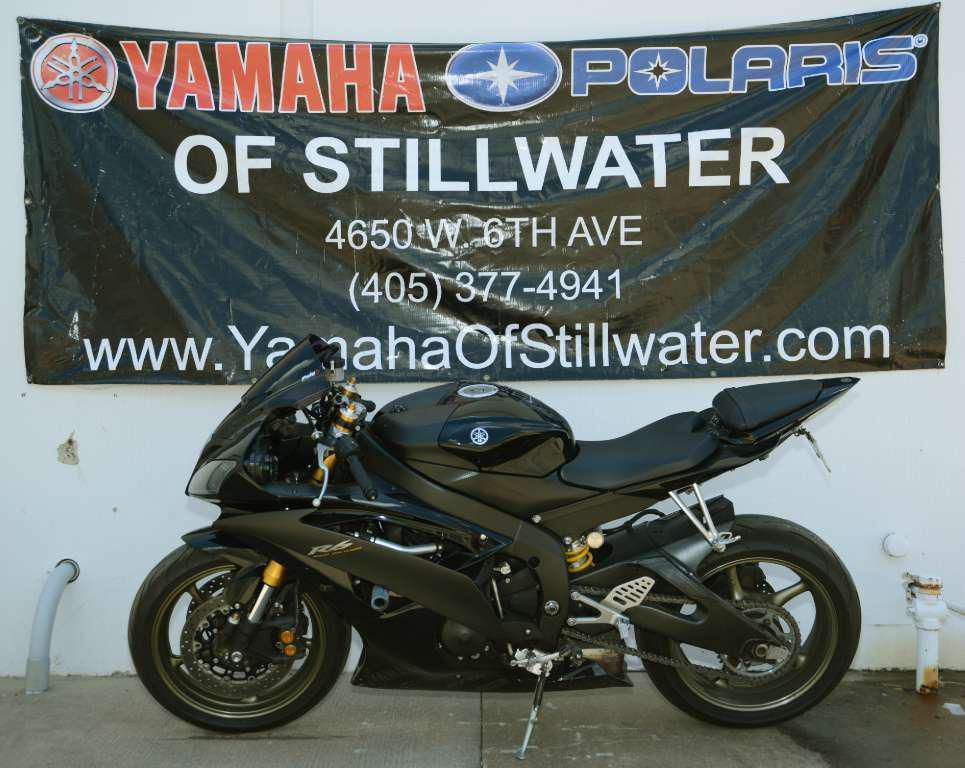 2008 yamaha yzf-r6  sportbike 