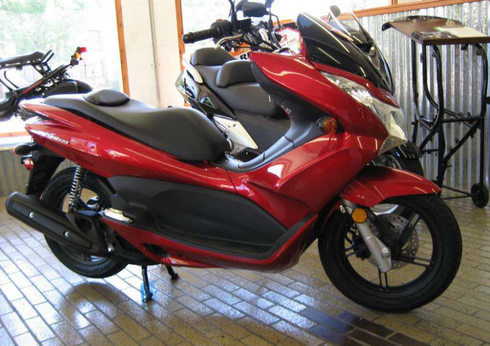 Хонда PCX 150 мопед