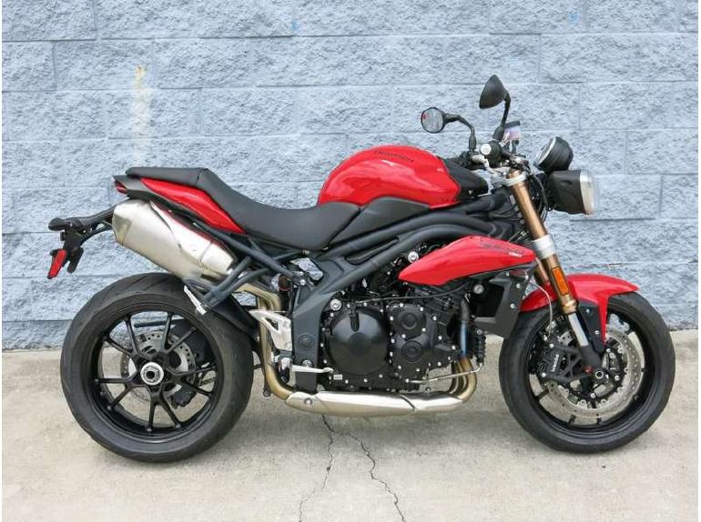 2011 triumph speed triple 