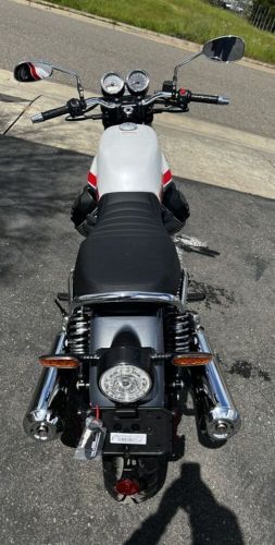 2023 Moto Guzzi V7 Special