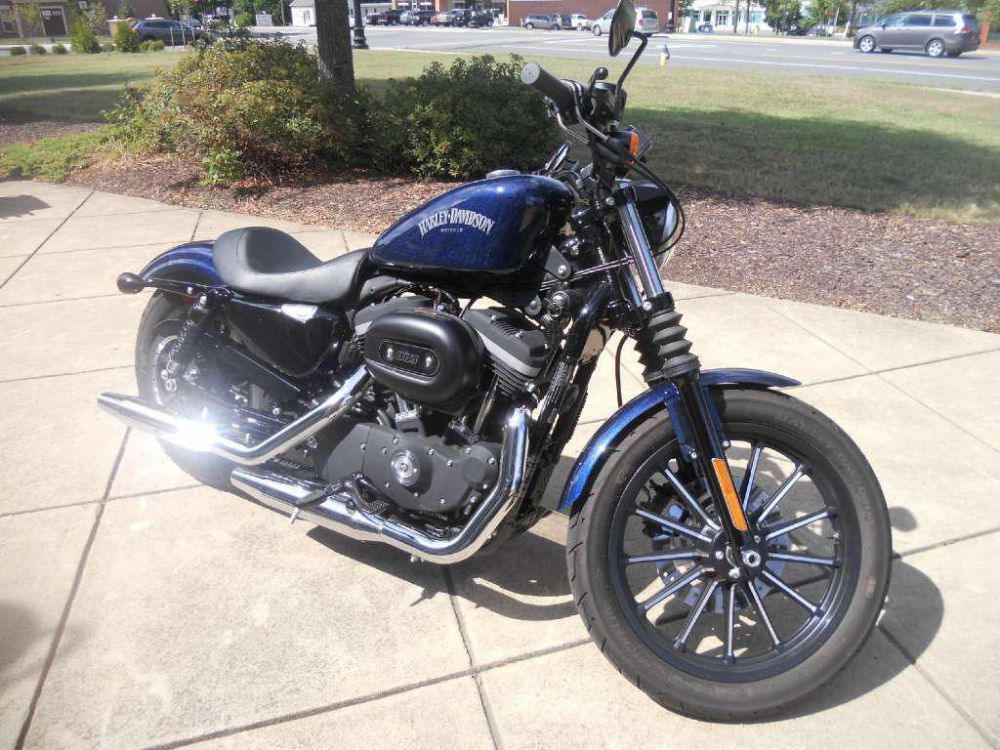 Harley Sportster 883