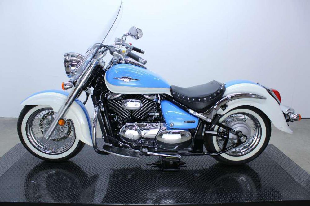 Suzuki Boulevard c50