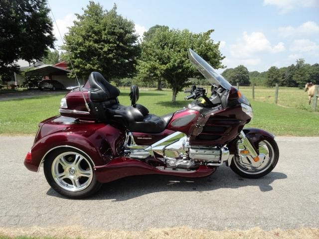 2006 honda goldwing gl1800 cabernet red roadsmith trike