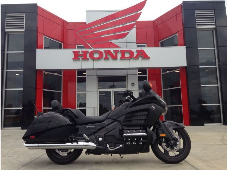 2013 honda gold wing f6b deluxe 