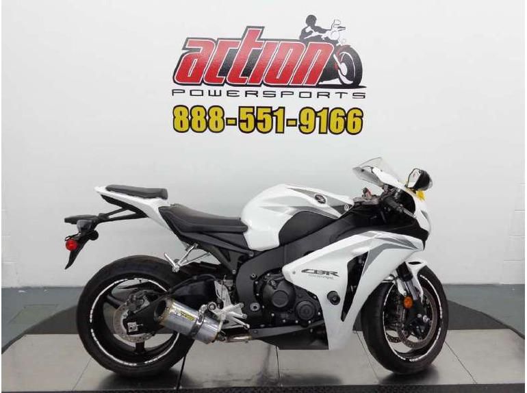 2009 honda cbr 1000rr  sportbike 