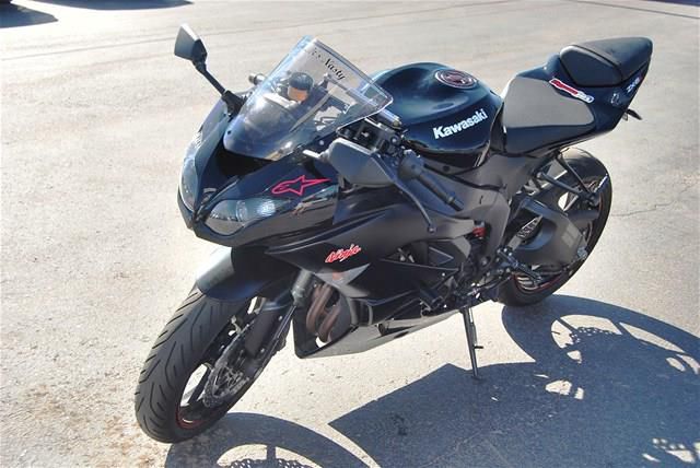 Used 2011 kawasaki ninja zx-6 for sale.