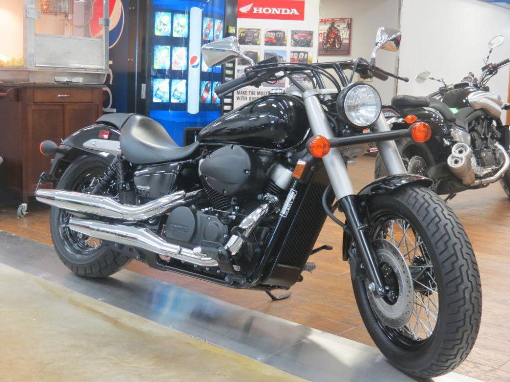 2011 honda shadow phantom (vt750c2b)  cruiser 