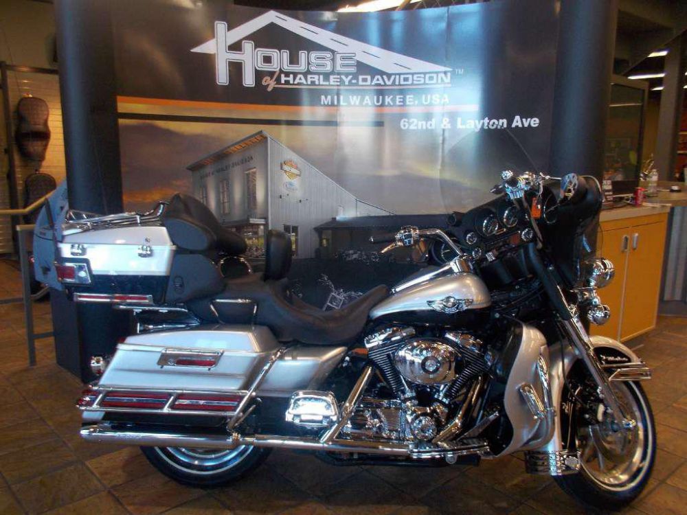 2003 harley-davidson flhtcui ultra classic electra glide  touring 